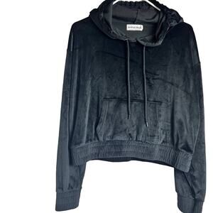 Weekend Edition Women's Long Sleeve Black Velour Cropped Sweatshirt Sz L